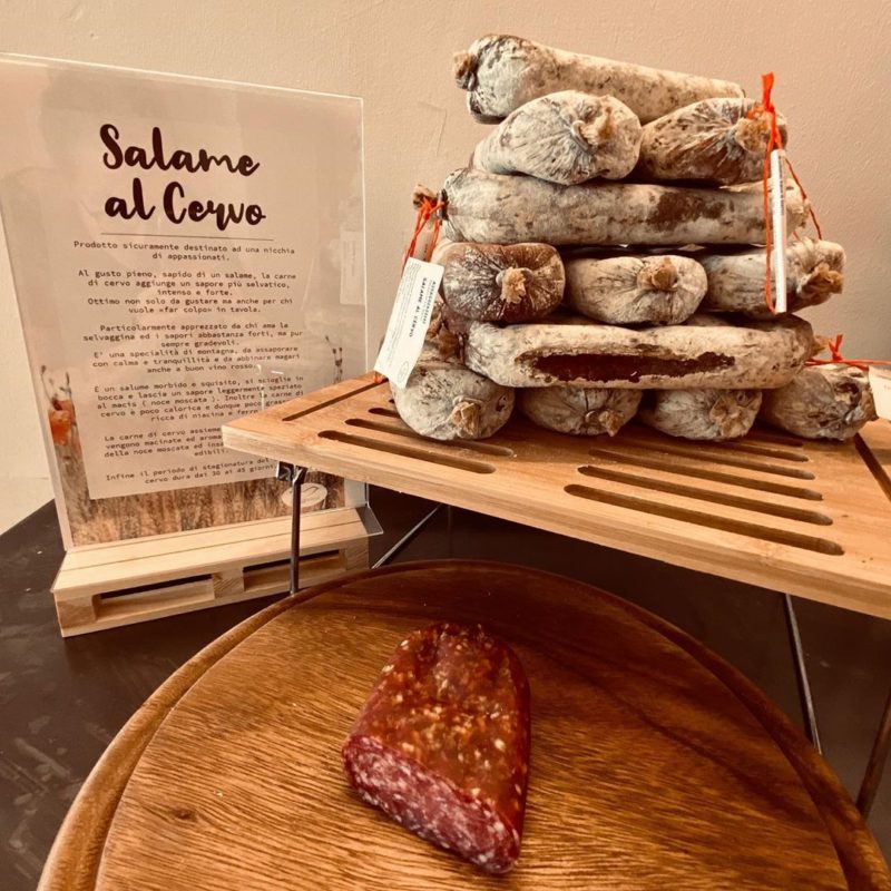 Salami z jelenia typowe produkty umbryjskie