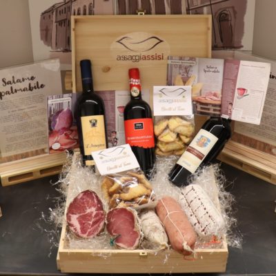 Pacco Cesta Regalo Festa Salumi Tipici Umbri 01